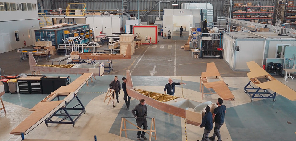 people building Aura Aero aircraft in factory